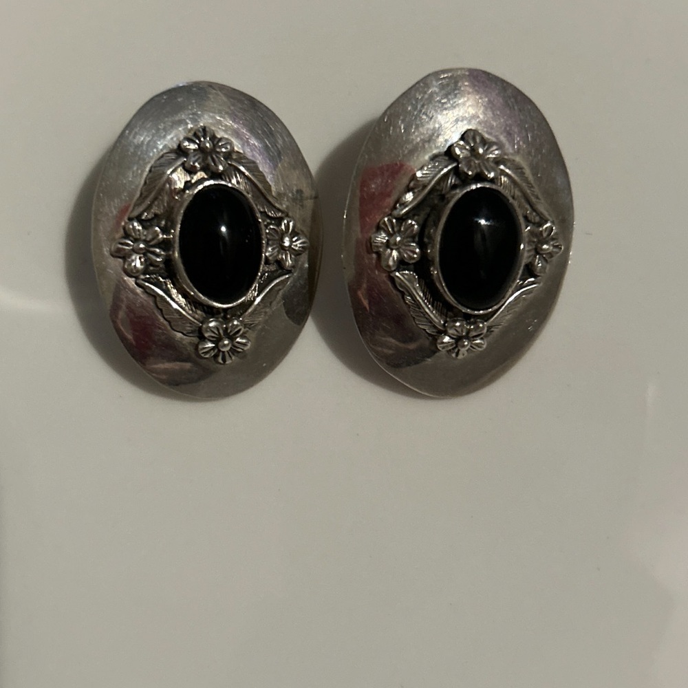 Vintage CAROL FELLEY Southwestern Black Onyx Flower Sterling Silver Earring